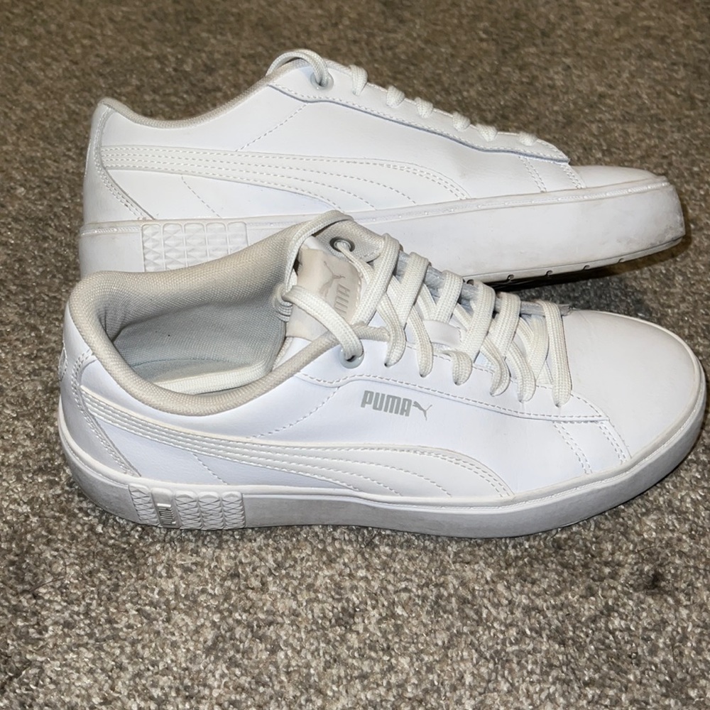 Puma Sneakers